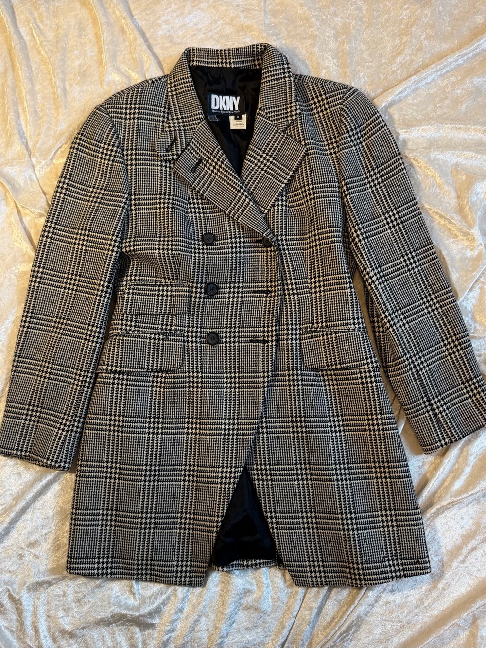 Vintage DKNY Wool Cashmere Plaid Longline Blazer – Size 6